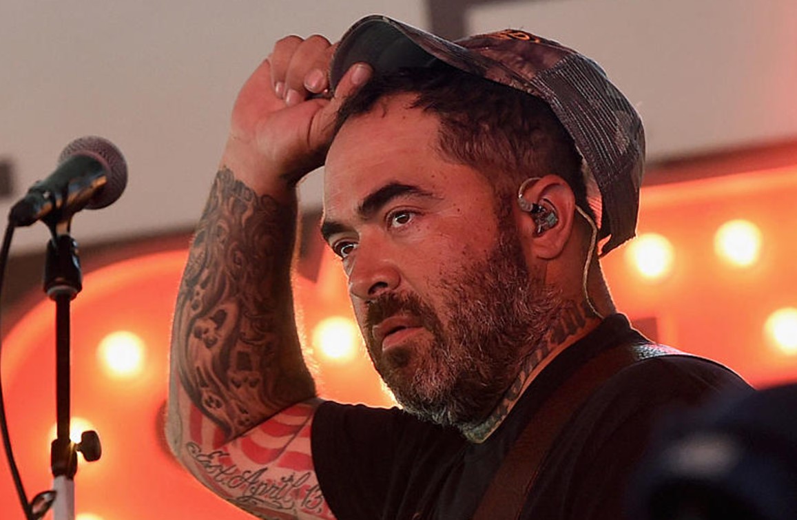 Aaron Lewis age