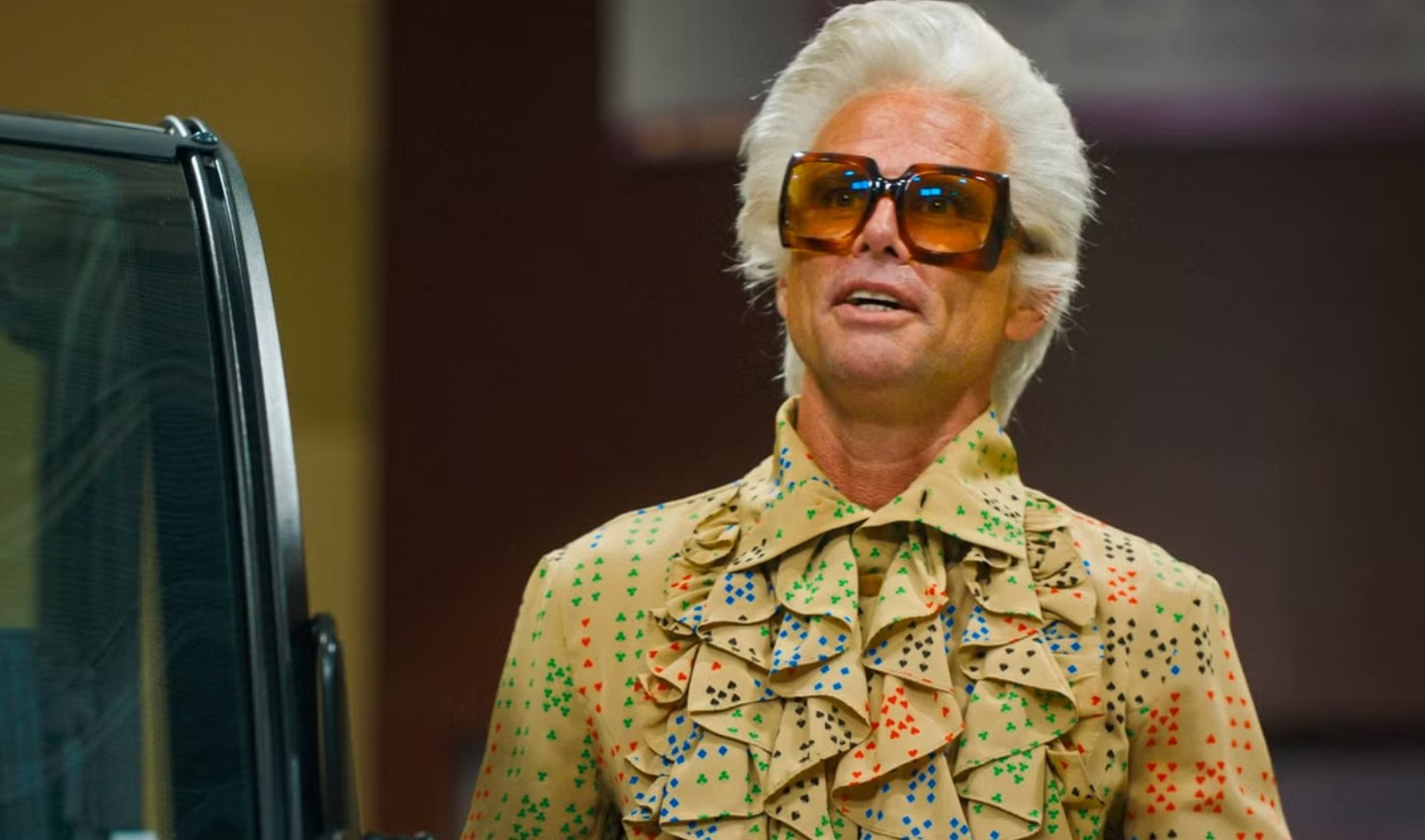 Walton Goggins Age
